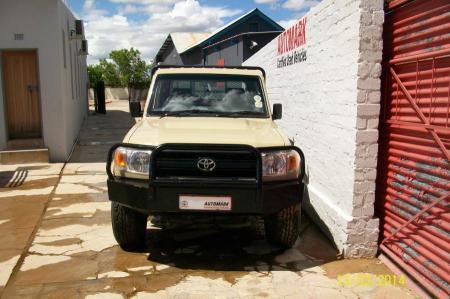 Toyota Land Cruiser vvt-i in Namibia
