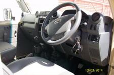 Toyota Land Cruiser vvt-i for sale in Namibia - 5