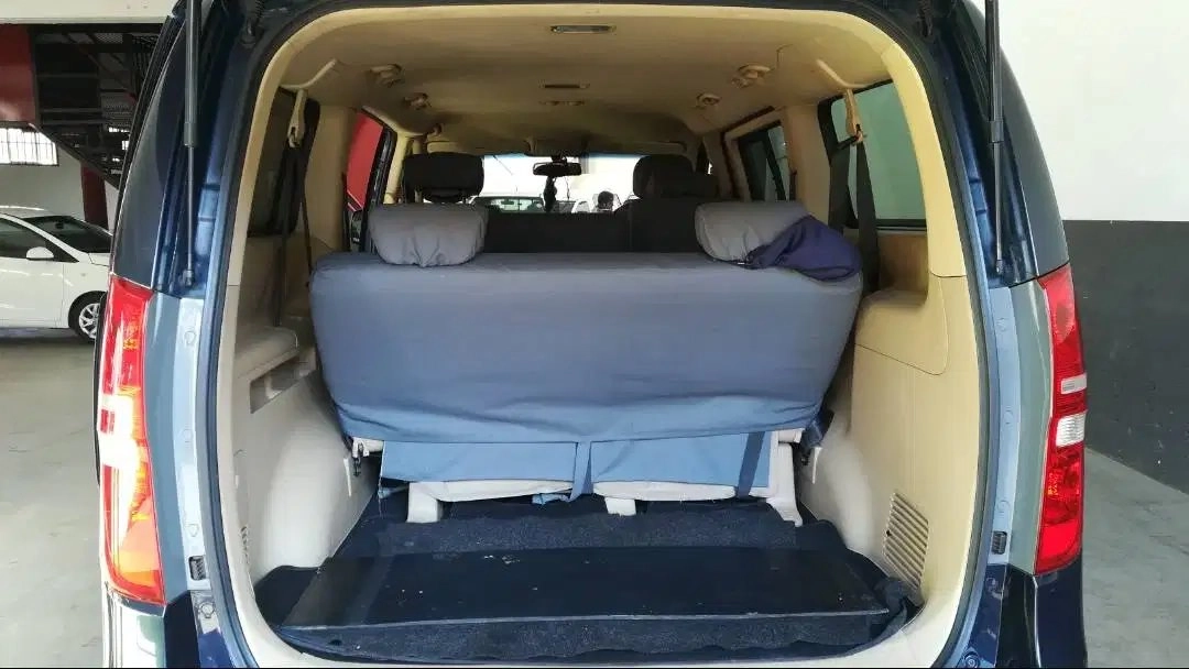 Hyundai H-1 in Botswana