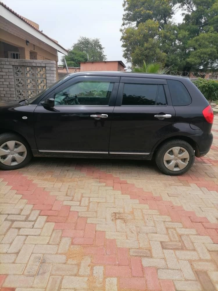 Used Mazda Verisa in Botswana