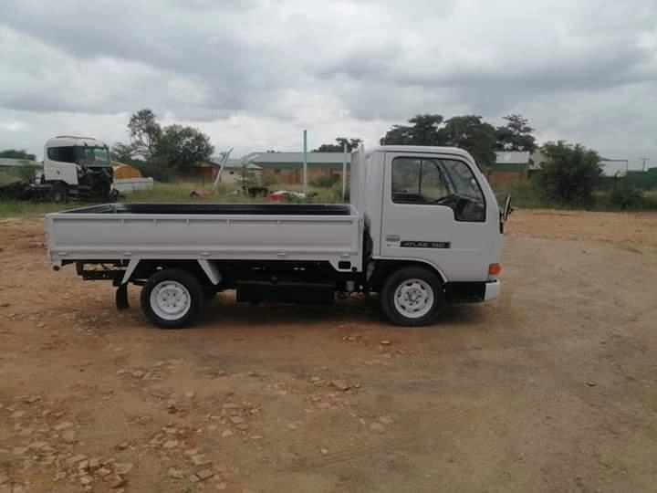 Used Nissan Altra in Botswana