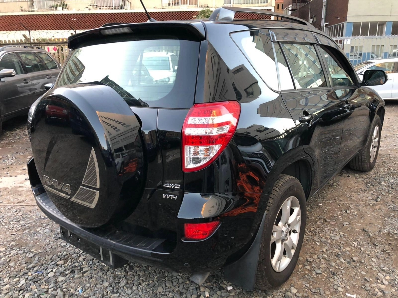 Used Toyota RAV 4 in Botswana