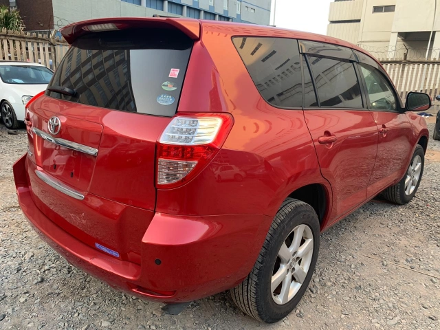 Used Toyota Vanguard in Botswana
