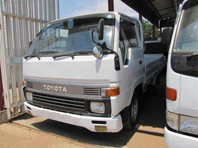 Toyota Dyna 2Y in Afghanistan