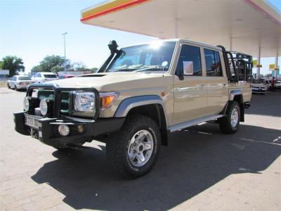 Toyota Land Cruiser LX 4.5 V8 in Botswana