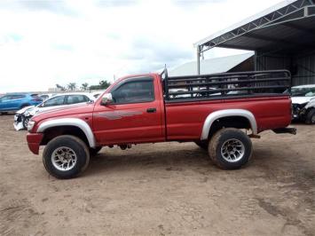 2002 TOYOTA HILUX 3.0KZ-TE RAIDER 4x4 in Botswana