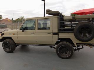 2005 Toyota Land Cruiser 70 Series 4.5 in Botswana