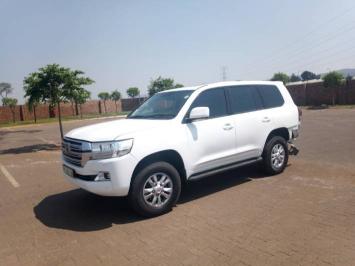 2008 TOYOTA LANDCRUISER 200 V8 TD VX in Botswana