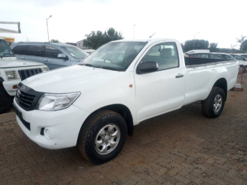 2011 TOYOTA HILUX 2.5 D-4D SRX 4X4 in Botswana