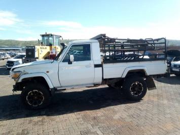 2014 TOYOTA LAND CRUISER 79 4.5D in Botswana