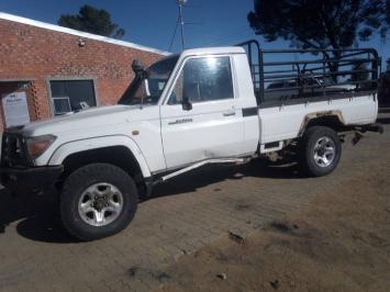 2014 TOYOTA LAND CRUISER 79 4.5D in Botswana