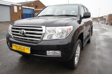 Toyota Land Cruiser V8 in Afghanistan