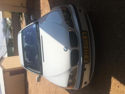 BMW 3 series 2004 in Botswana