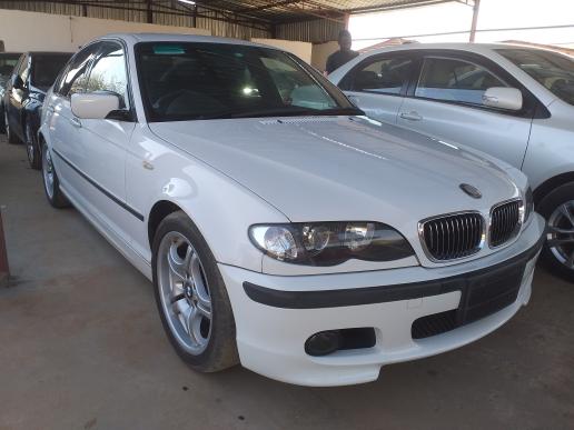 BMW 320 in Botswana