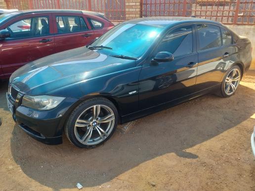 BMW 320 in Botswana