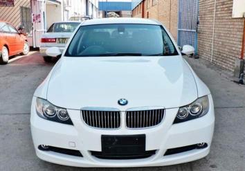 BMW 323i in Botswana