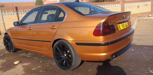 BMW 328 MSPORT in Botswana