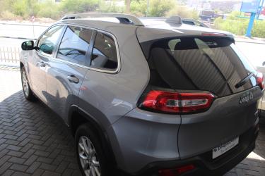 Jeep Cherokee Longitude in Botswana