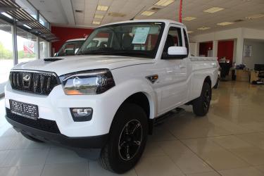 Mahindra Pik Up 2.2mHawk SC 4x2 S6 MT in Botswana