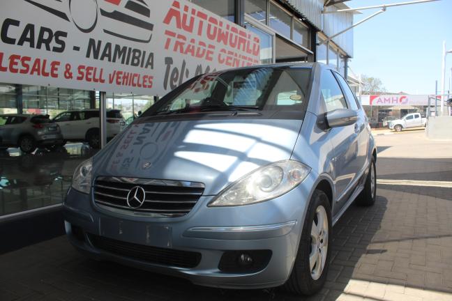 Mercedes-Benz cd classics in Botswana