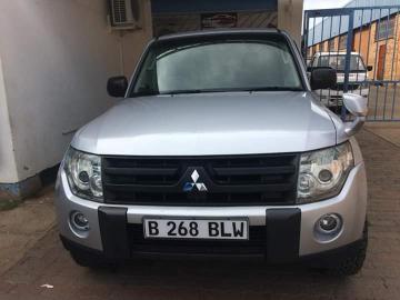 Mitsubishi Pajero in Botswana