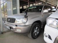 Toyota Land Cruiser V8 in Afghanistan