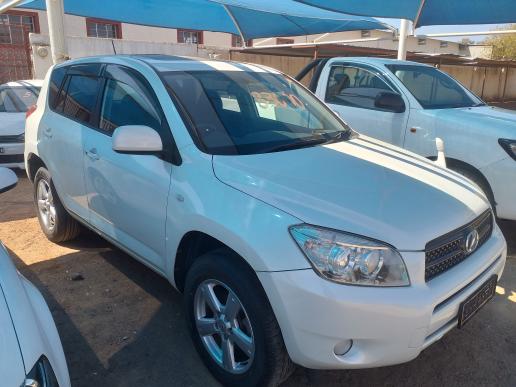 ToyotA Rav 4 in Botswana