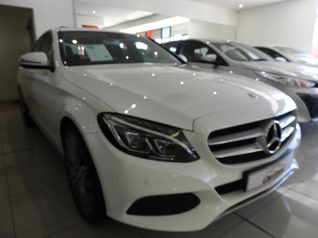  Used Mercedes-Benz C250 in Botswana