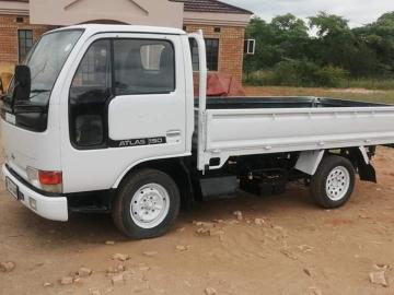  Used Nissan Altra in Botswana