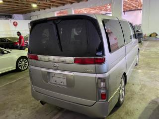  Used Nissan Elgrand in Botswana