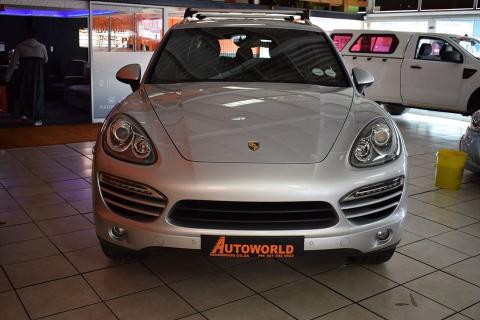  Used Porsche Cayenne in Afghanistan