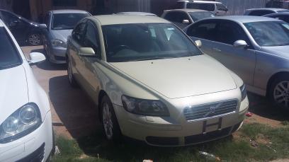 volvo s40 in Botswana