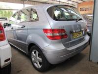 Mercedes-Benz B class B170 for sale in Botswana - 3