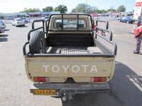 Toyota Land Cruiser V6 for sale in Botswana - 4