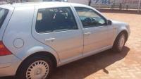 Volkswagen Golf 4 for sale in Botswana - 2