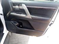 2008 TOYOTA LANDCRUISER 200 V8 TD VX for sale in Botswana - 10