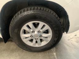 2010 Toyota Land Cruiser 200 V8 VX Auto for sale in Botswana - 6