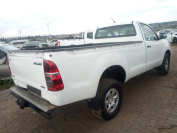 2011 TOYOTA HILUX 2.5 D-4D SRX 4X4 for sale in Botswana - 4