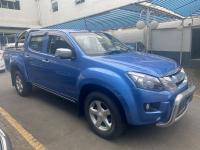 2014 Isuzu KB 300 D-Teq LX Double-Cab for sale in Botswana - 0