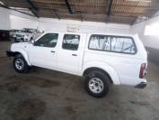 2014 NISSAN HARDBODY NP300 2.4i HiRider 4x4 for sale in Botswana - 6