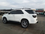 2014 TOYOTA FORTUNER 3.0D-4D 4x4 for sale in Botswana - 1