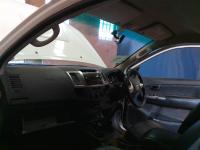  2015 TOYOTA HILUX 3.0 D-4D LEGEND 45 4X4 for sale in Botswana - 6