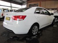 Kia Cerato for sale in Botswana - 3