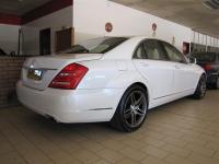 Mercedes-Benz S class S500 V8 for sale in Botswana - 3