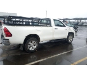 damaged 2017 TOYOTA HILUX 2.4 GD-6 SRX 4X4 for sale in Botswana - 6