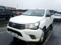 damaged 2017 TOYOTA HILUX 2.4 GD-6 SRX 4X4 for sale in Botswana - 9