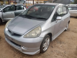 Hondafit for sale in Botswana - 1
