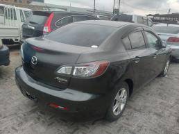 Mazda 3 for sale in Botswana - 1