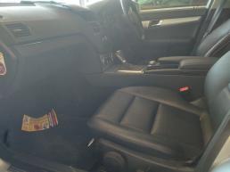 Mercedes Benz C180 for sale in Botswana - 3