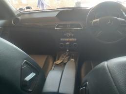 Mercedes Benz C180 for sale in Botswana - 5